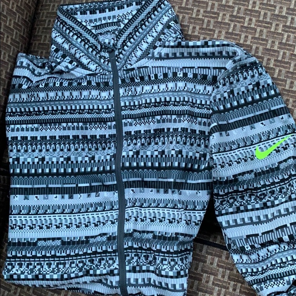 Size large dri-fit quarter zip